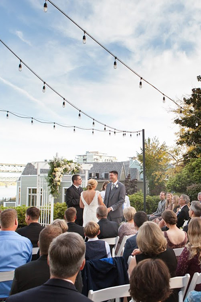 waterfront weddings in Portland
