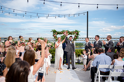 outdoor wedding ceremony downtown