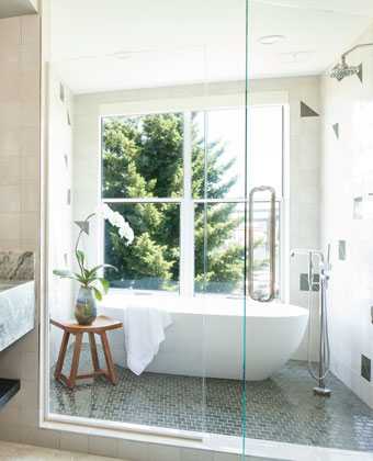 Riverplace spa suite bathroom bathtub shower