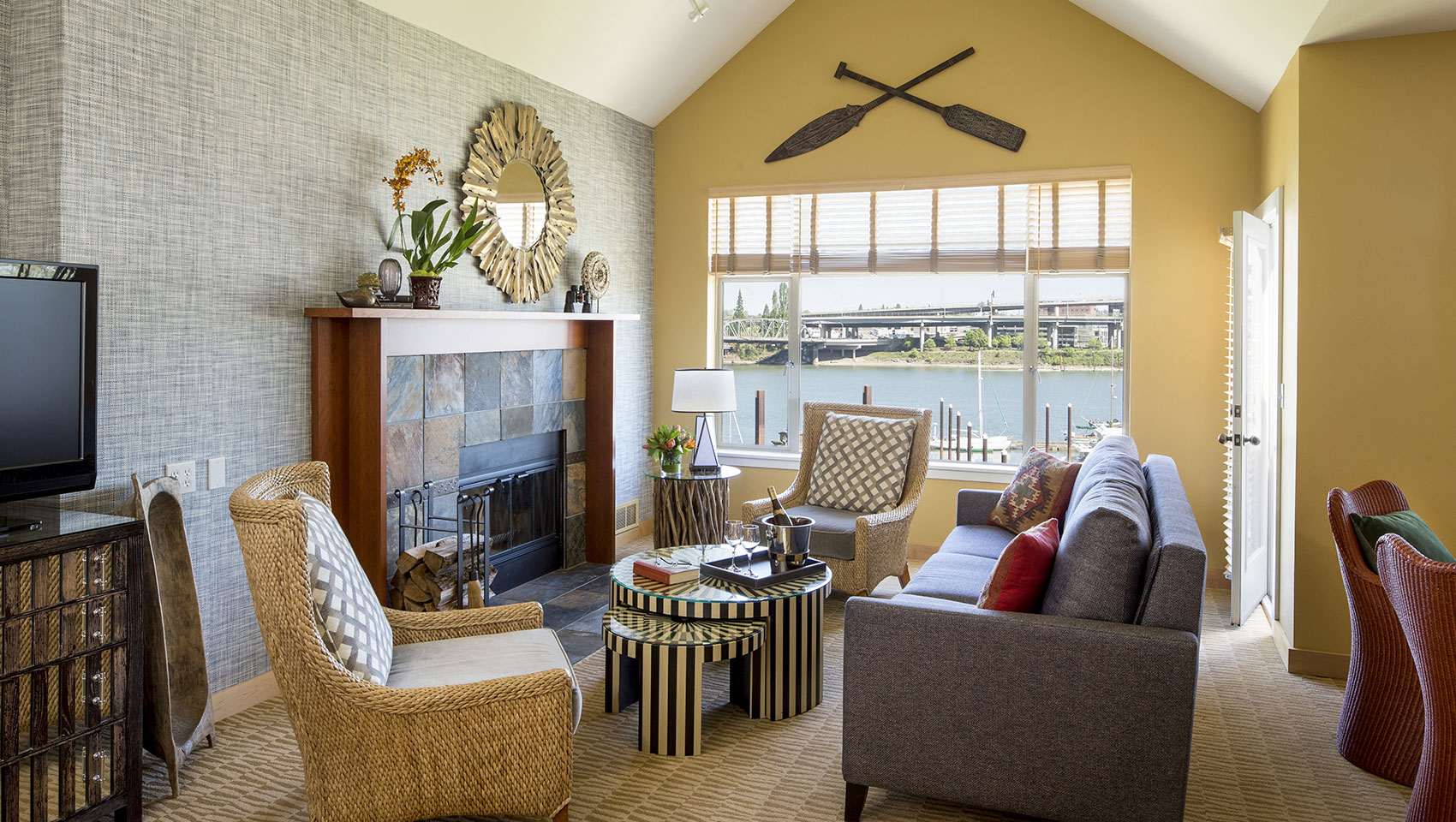 Marina suite Portland waterfront