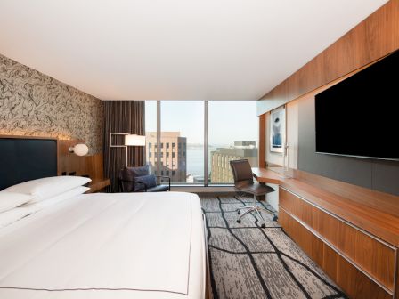 RiverPlace Hotel